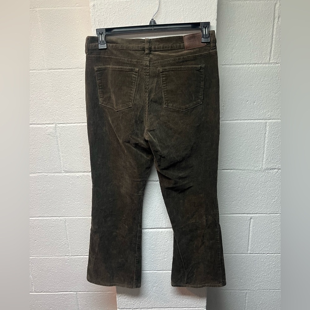 Lauren Ralph Lauren Bootcut
Corduroys for Women. 10P - Picture 4 of 4